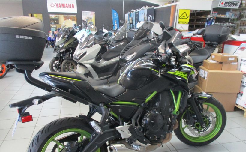 KAWASAKI Z 650 (47.5CV) 4