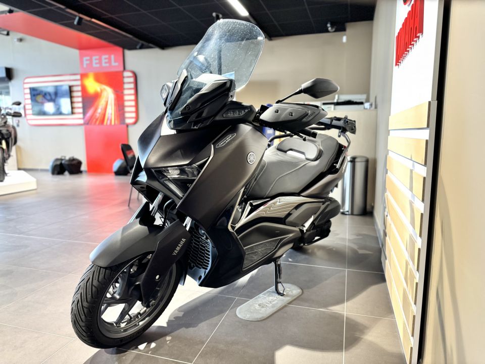 YAMAHA XMAX 125 TECH MAX 2