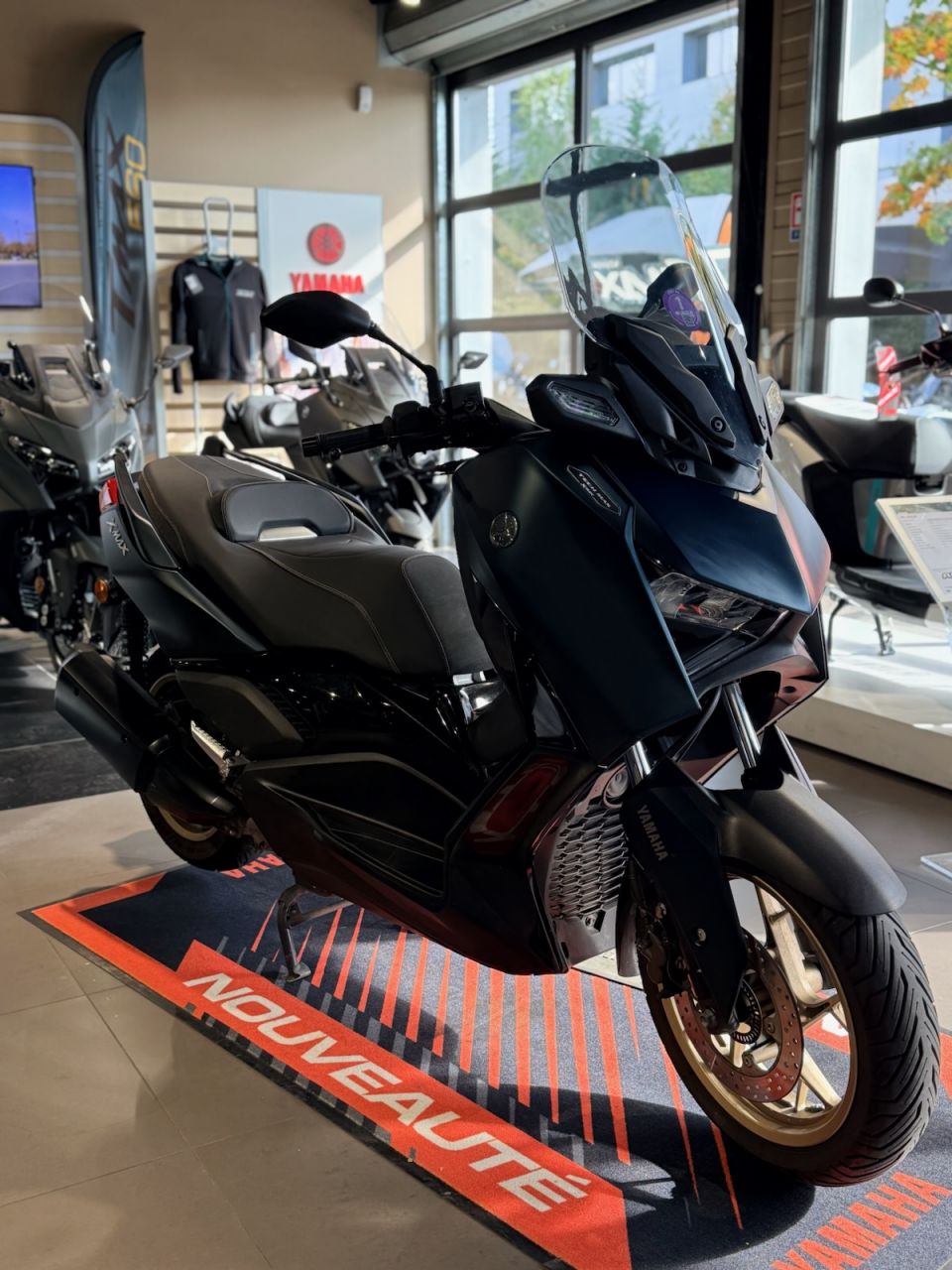 YAMAHA XMAX 300 Tech Max 0