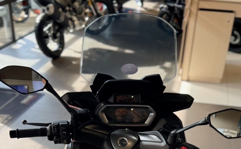 YAMAHA XMAX 300 Tech Max 2