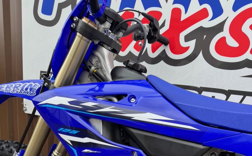 YAMAHA YZ 125 9