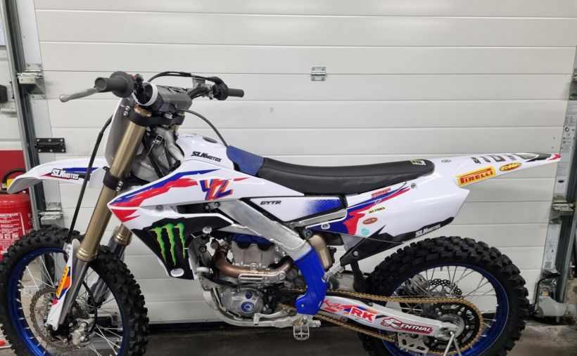 YAMAHA YZ250F 1