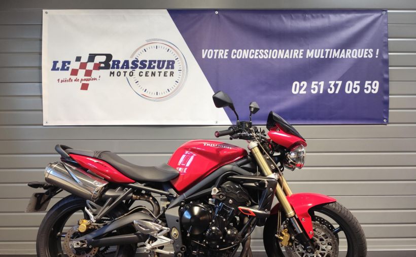 TRIUMPH STREET TRIPLE 675 0