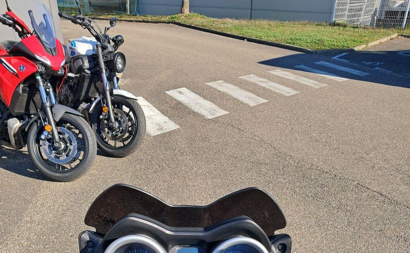 YAMAHA XMAX 125 2