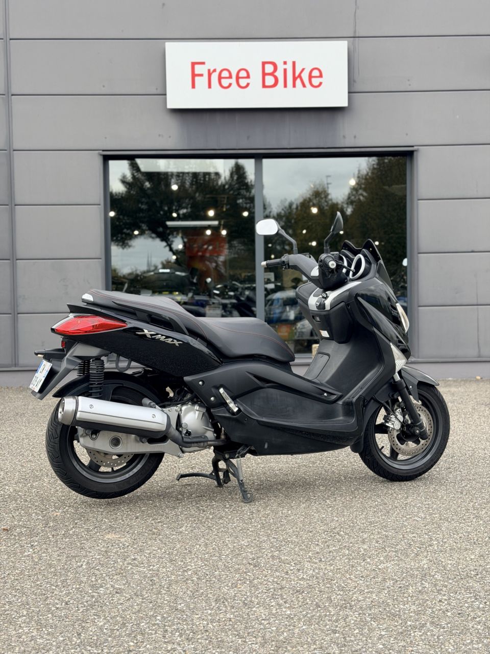 YAMAHA XMAX 125 1