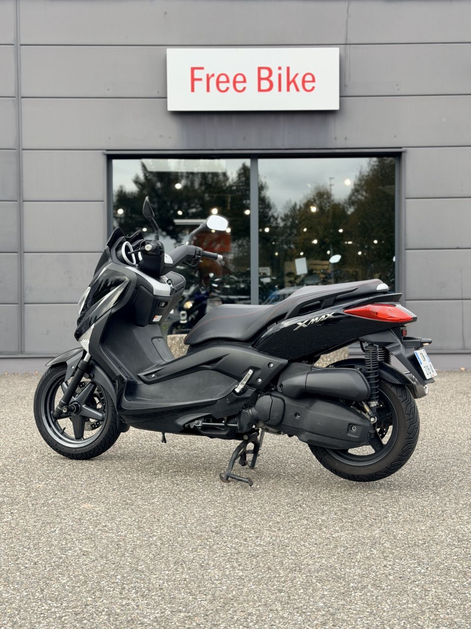 YAMAHA XMAX 125 2