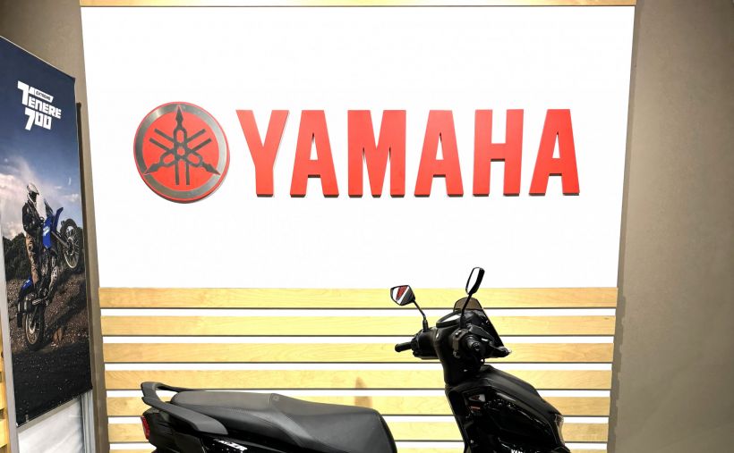 YAMAHA RayZR 125 1