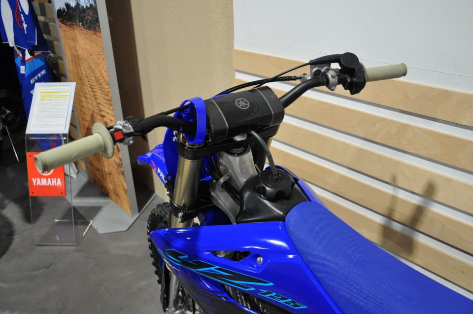 YAMAHA YZ 125 13