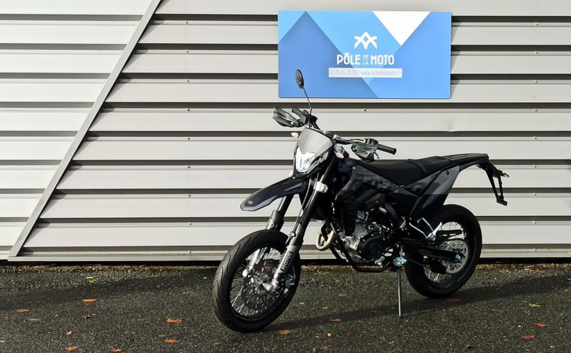 SHERCO 125 4T SM BLACK MOON RS 2