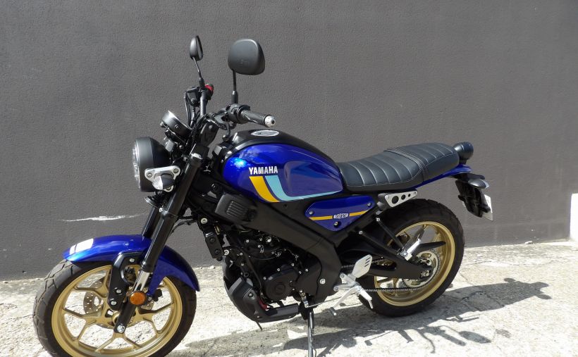 YAMAHA XSR 125 6