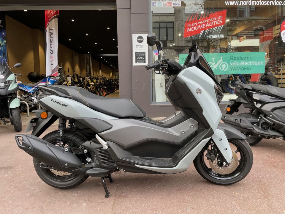 YAMAHA NMAX 125 TECH MAX 0