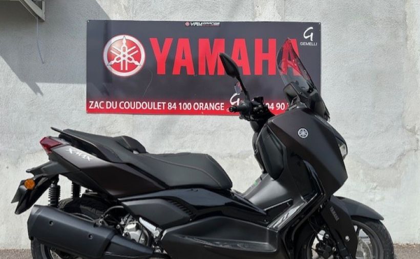 YAMAHA XMAX 300 Tech Max 0