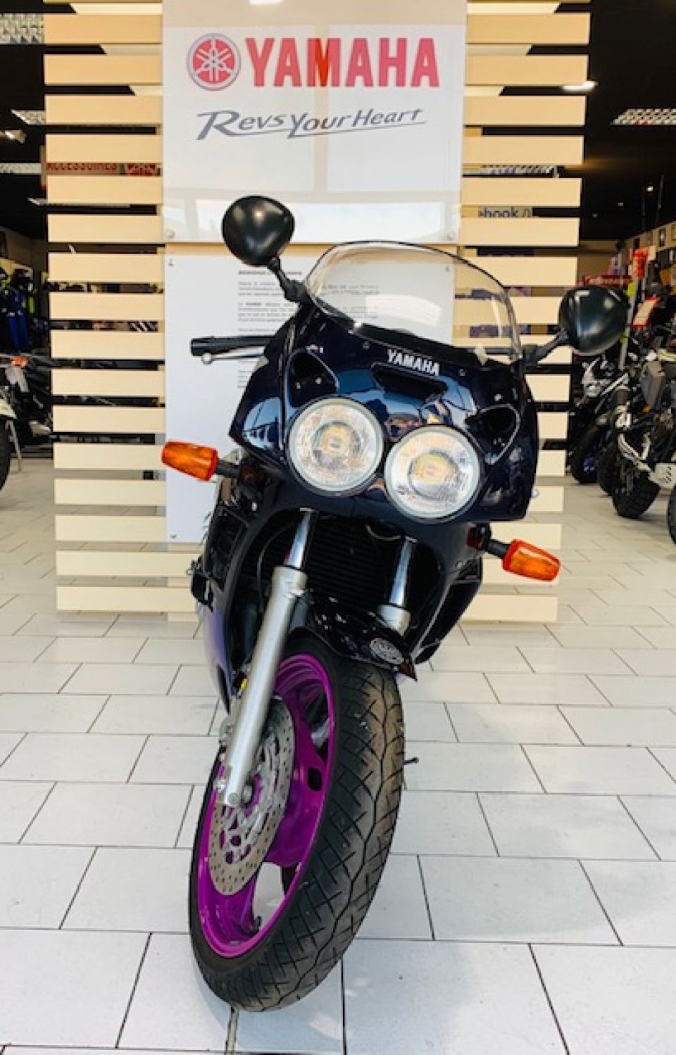 YAMAHA FZR 600 7000Km ETAT EXCEPTIONNEL ! 2