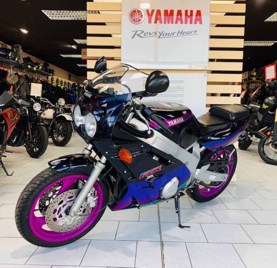 YAMAHA FZR 600 7000Km ETAT EXCEPTIONNEL ! 3