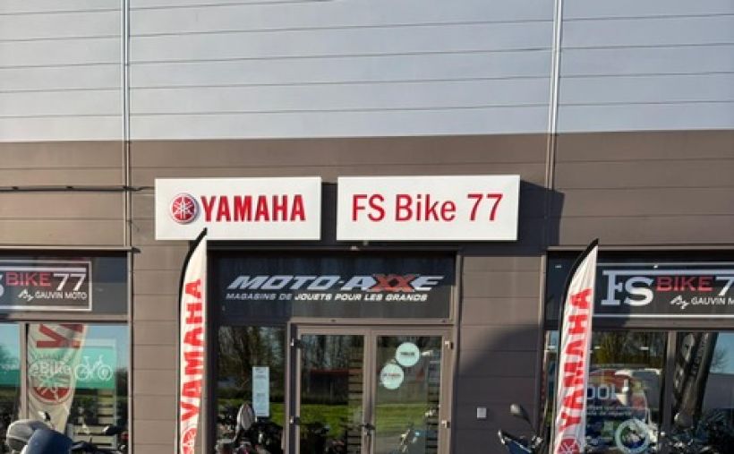YAMAHA XSR 900 A 0