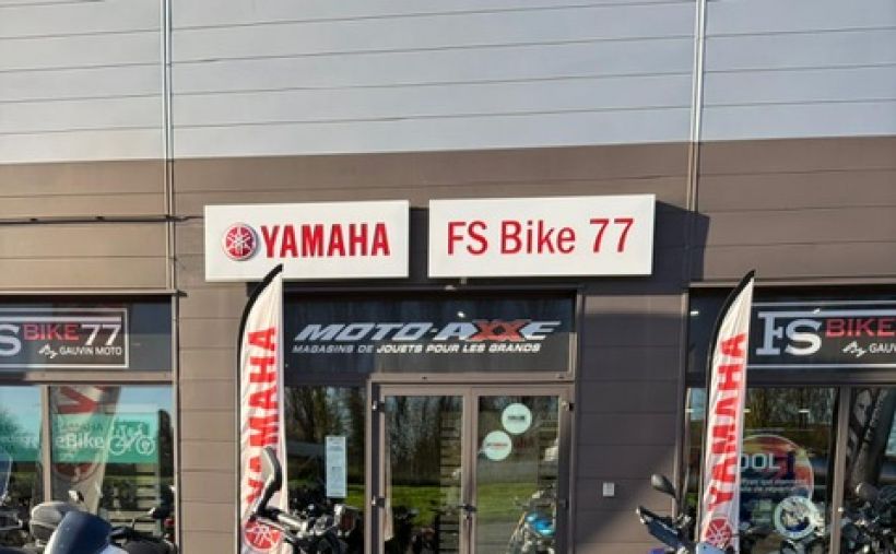 YAMAHA XSR 900 A 2