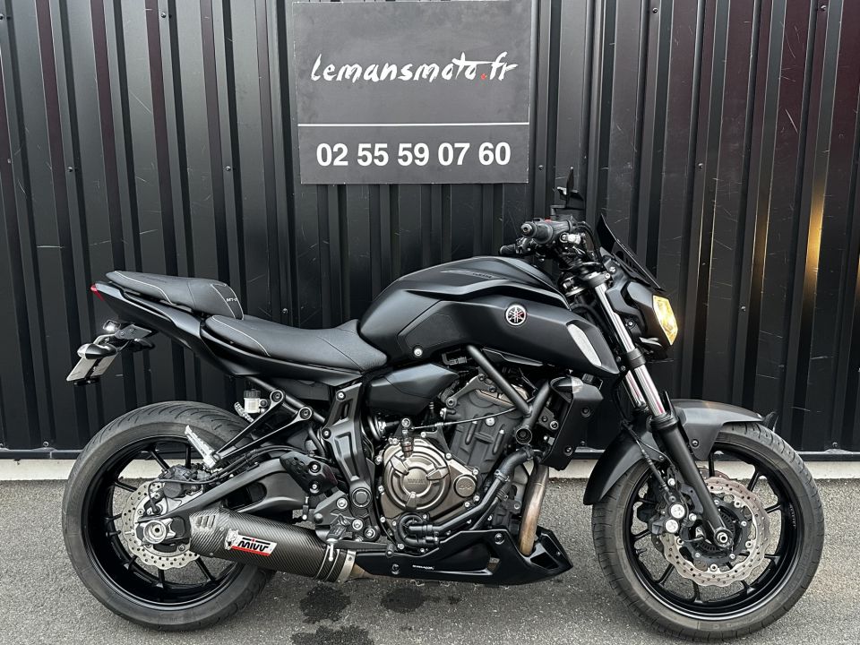 YAMAHA MT-07 0