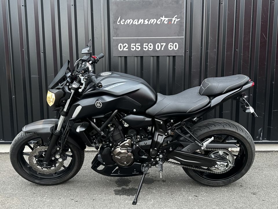 YAMAHA MT-07 20