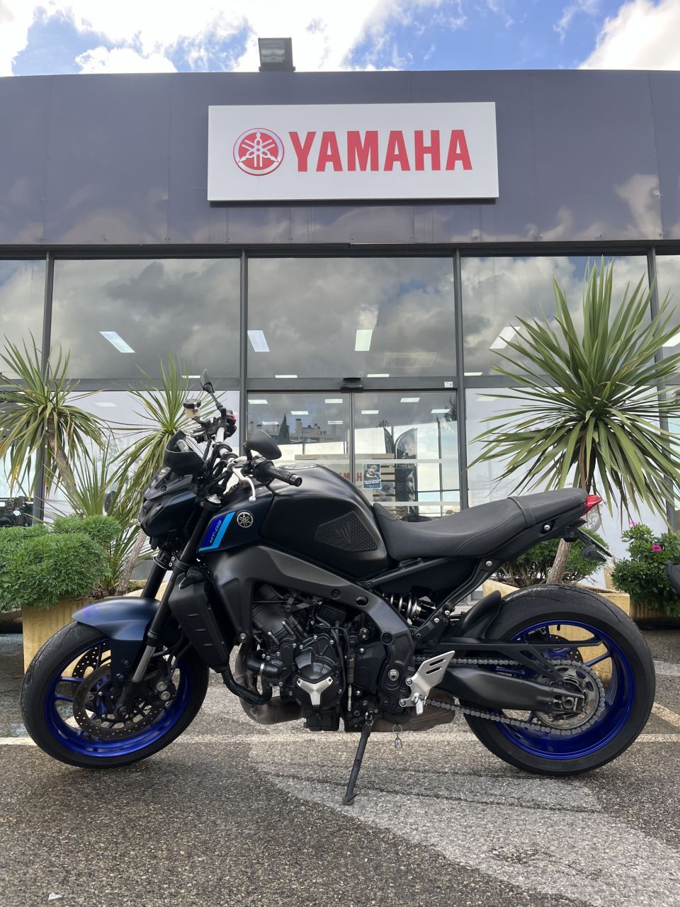 YAMAHA MT-09 0