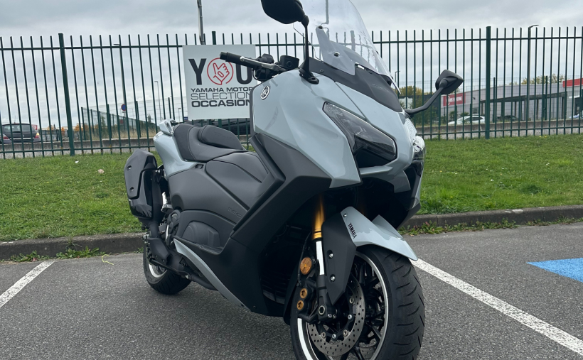 YAMAHA XP T-MAX 560 TECH MAX 1