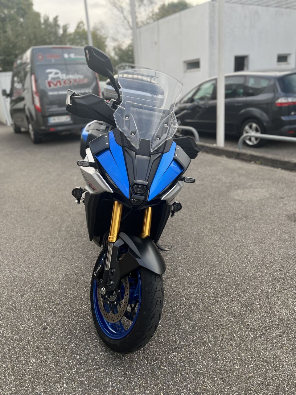 SUZUKI GSXS-1000GX 9