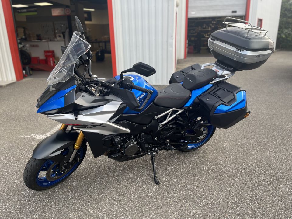 SUZUKI GSXS-1000GX 6