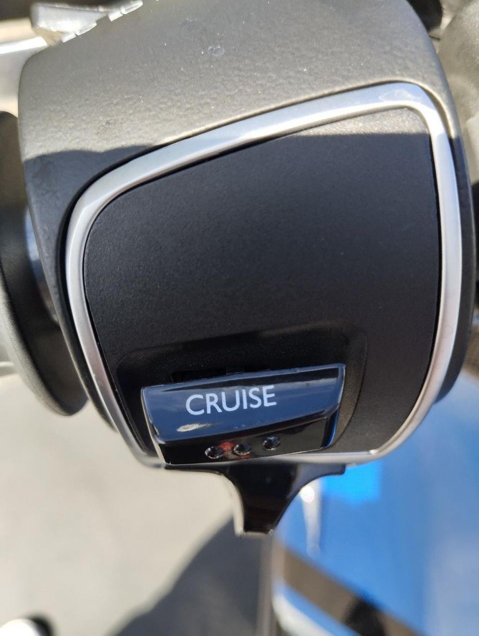 MOTO GUZZI V85 TT 850 14