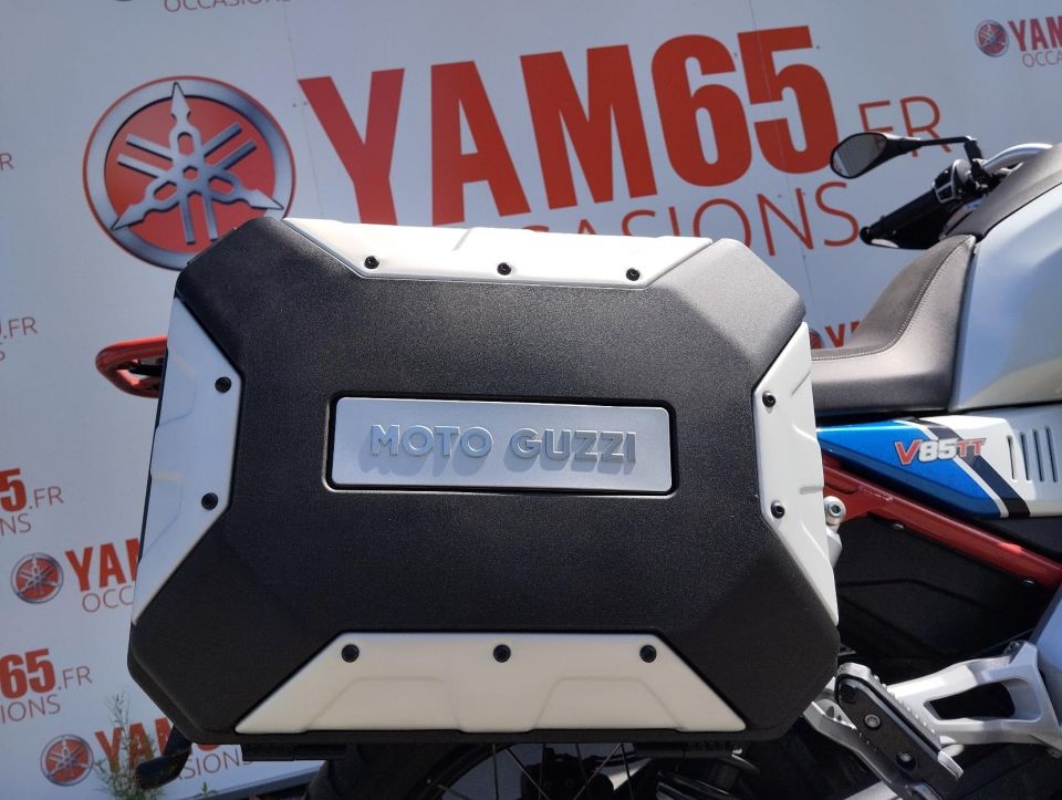 MOTO GUZZI V85 TT 850 10
