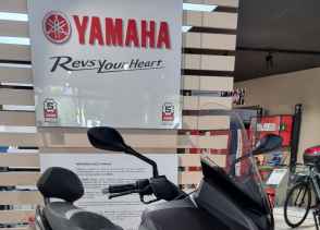 YAMAHA XMAX 125 BUSINESS - 2011
