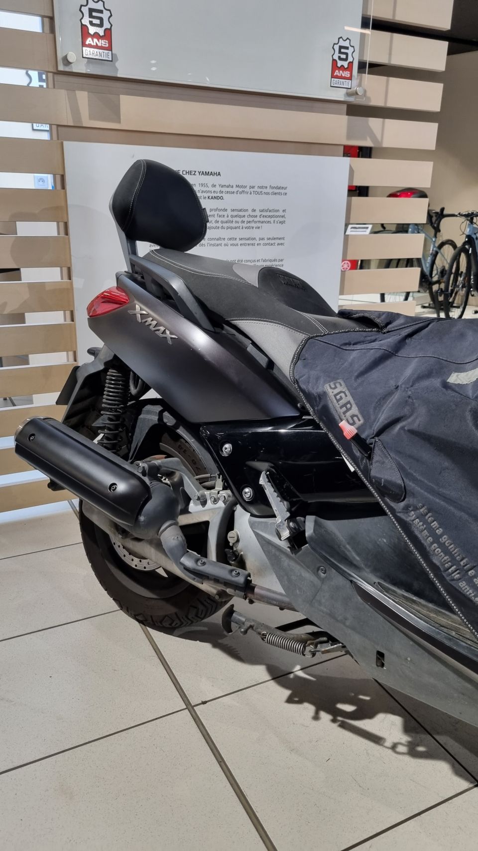 YAMAHA XMAX 125 BUSINESS 2