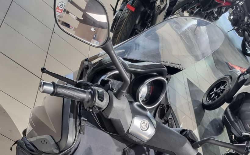 YAMAHA XMAX 125 BUSINESS 5