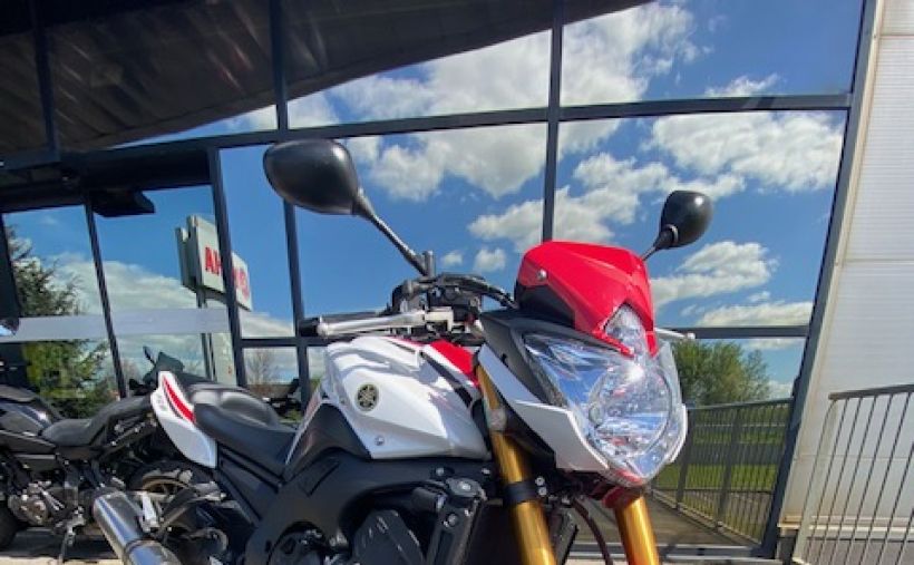 YAMAHA FZ8 N SPR 0