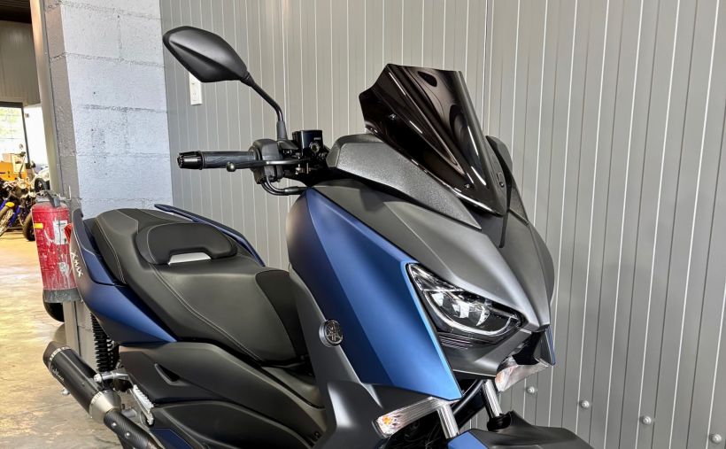 YAMAHA XMAX 125 3