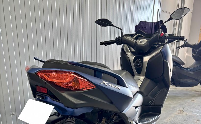 YAMAHA XMAX 125 6