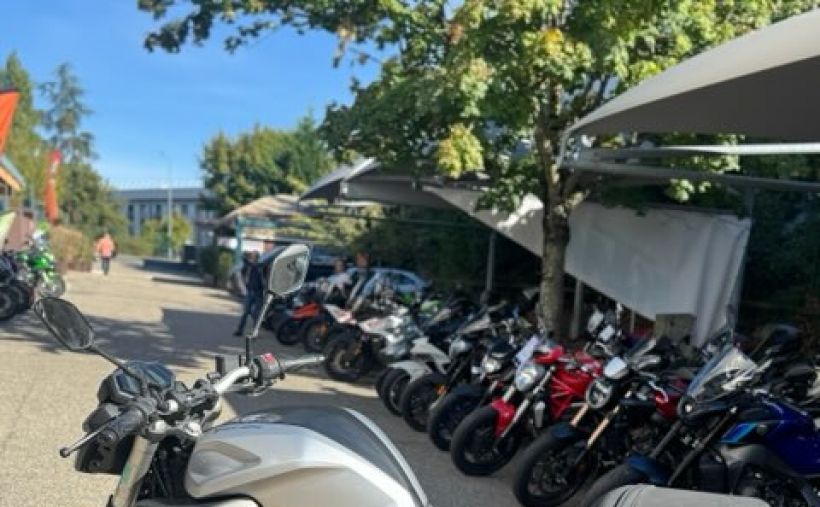 YAMAHA MT-125 3