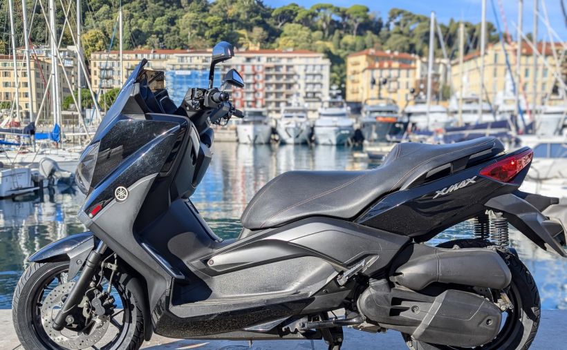 YAMAHA X-MAX 125 4
