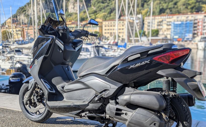 YAMAHA X-MAX 125 5