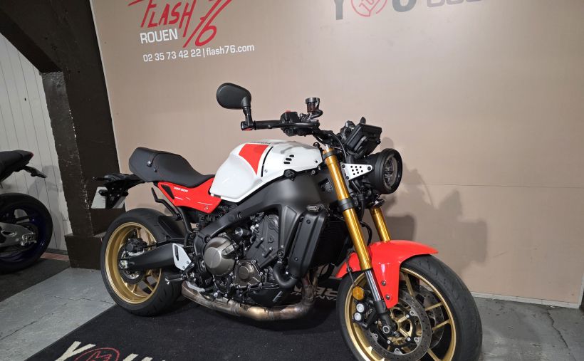 YAMAHA XSR 900 2