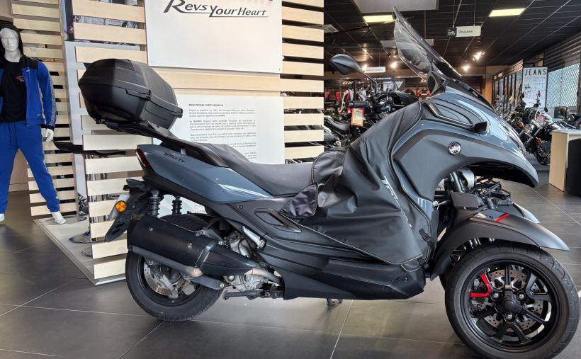 YAMAHA TRICITY 300 1