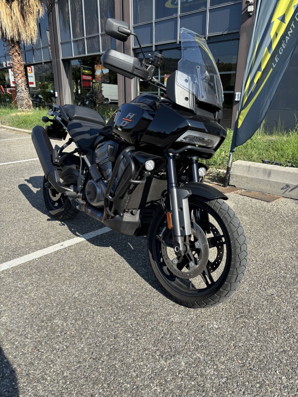 HARLEY-DAVIDSON ADVENTURE PAN AMERICA 1250 1