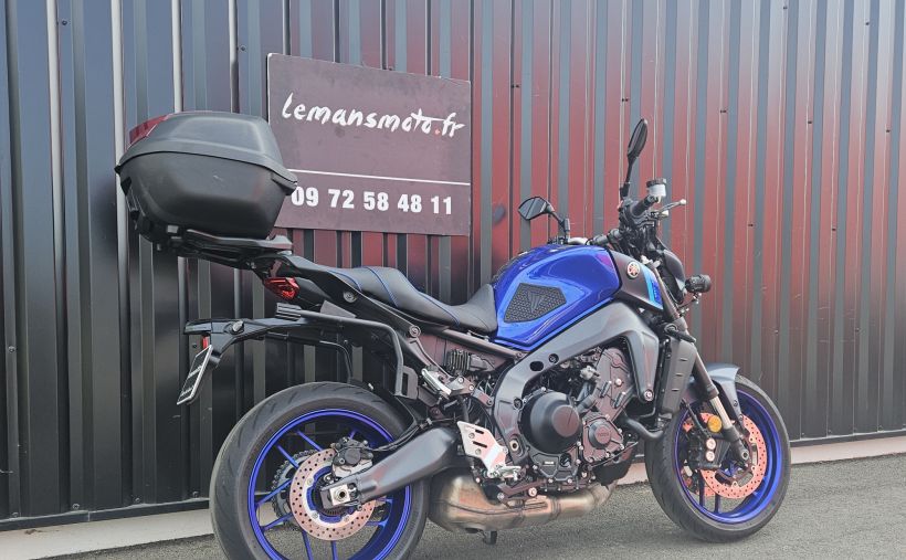 YAMAHA MT-09 1