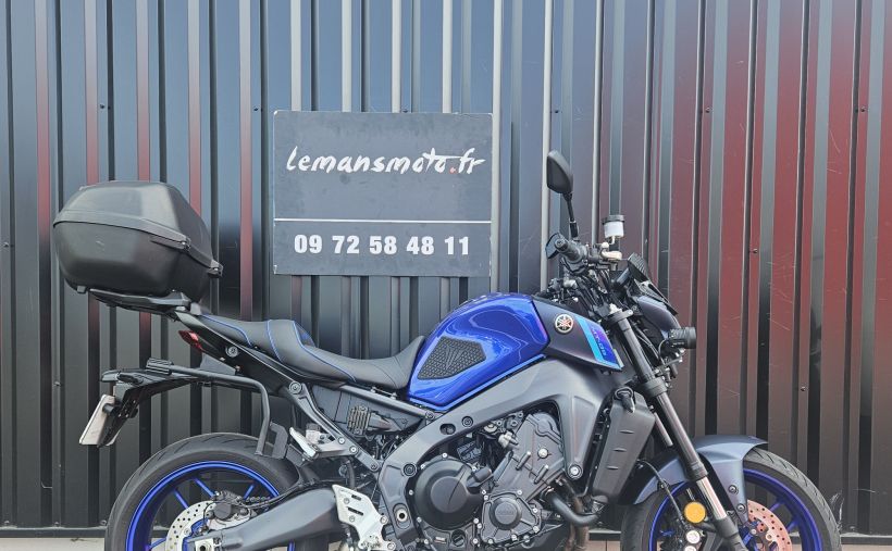 YAMAHA MT-09 0