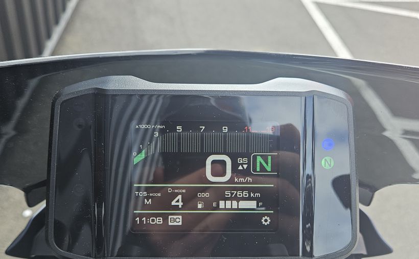 YAMAHA MT-09 6