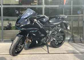 YAMAHA R7 - 2024