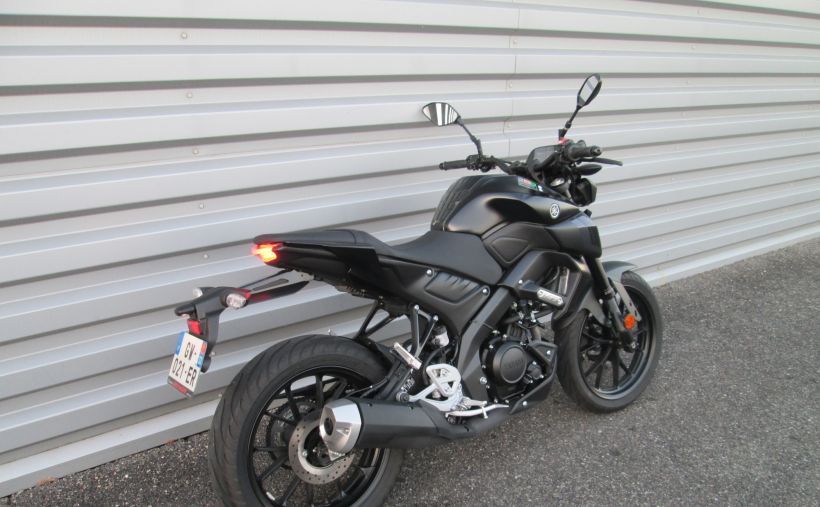 YAMAHA MT-125 ABS 16