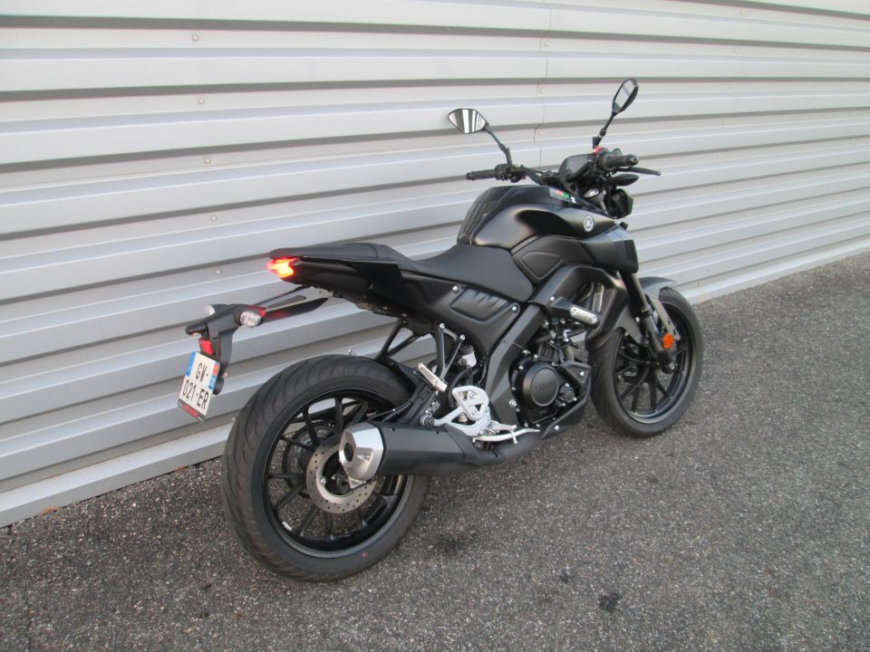 YAMAHA MT-125 ABS 16
