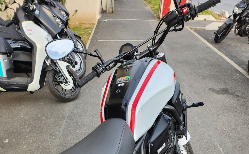 YAMAHA XSR 700 XTRIBUTE 2