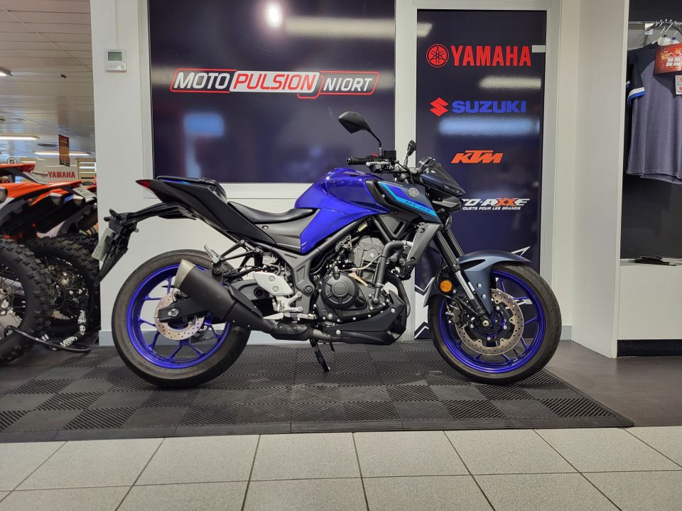 YAMAHA MT-03 3