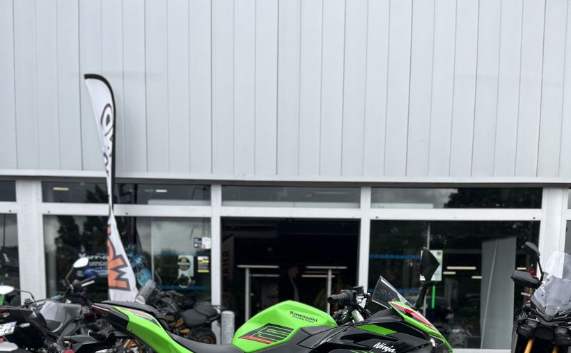 KAWASAKI Ninja 500 SE 0
