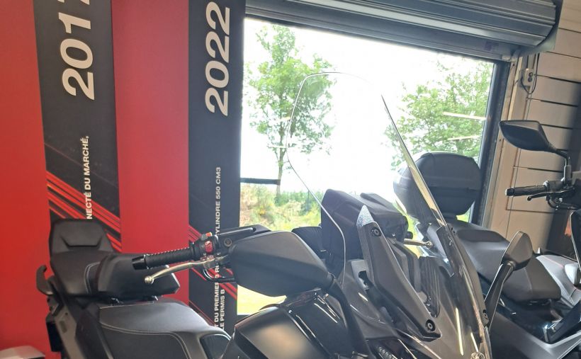 KYMCO CV3 550 1